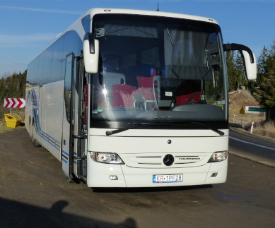 MERCEDES-BENZ TOURISMO